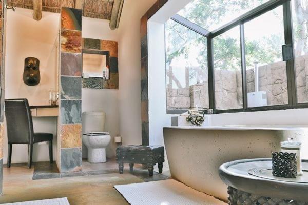 Tshukudiba Game Lodge Tom Burke Luaran gambar