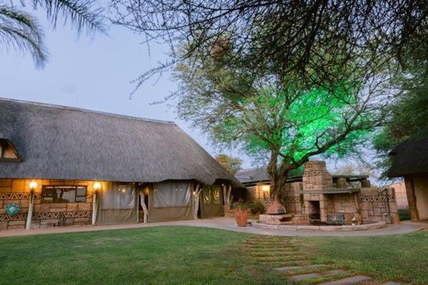 Tshukudiba Game Lodge Tom Burke Luaran gambar