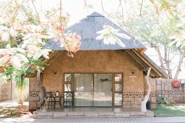 Tshukudiba Game Lodge Tom Burke Luaran gambar